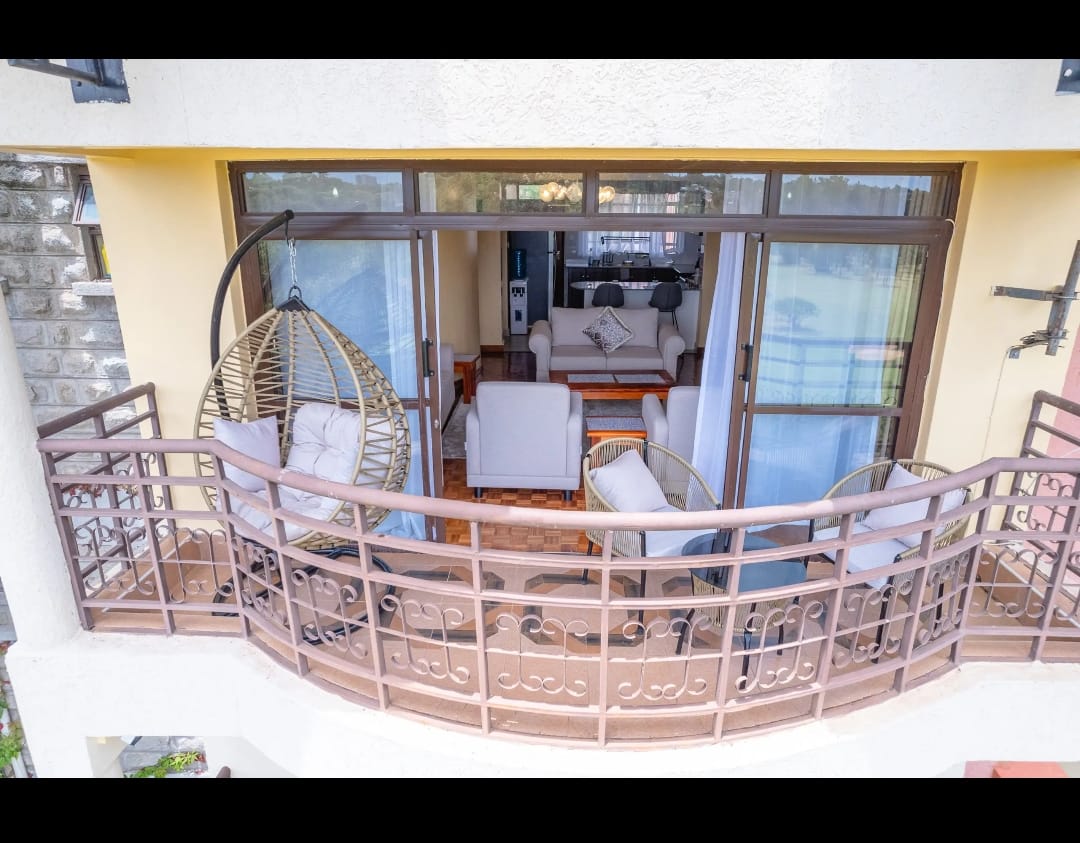 Interest: Spacious Lounge Retreat