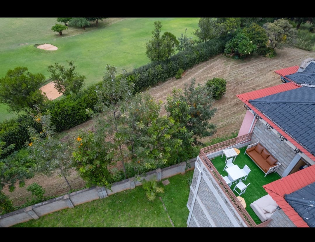Attention: Scenic Villa Exterior